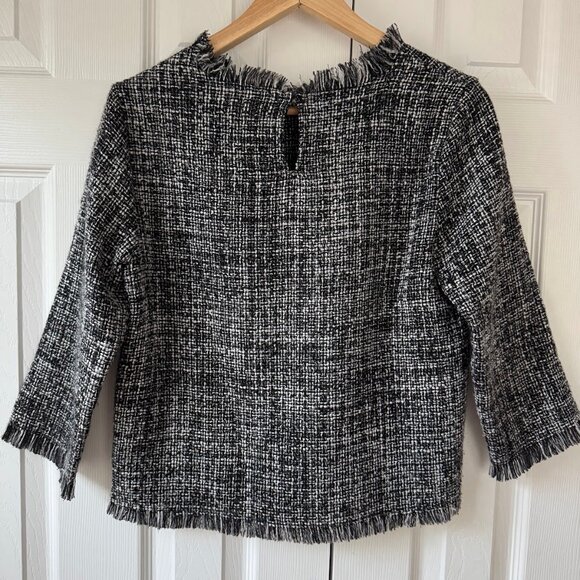 Zara’s Black and White Tweed Sweater - Picture 8 of 8